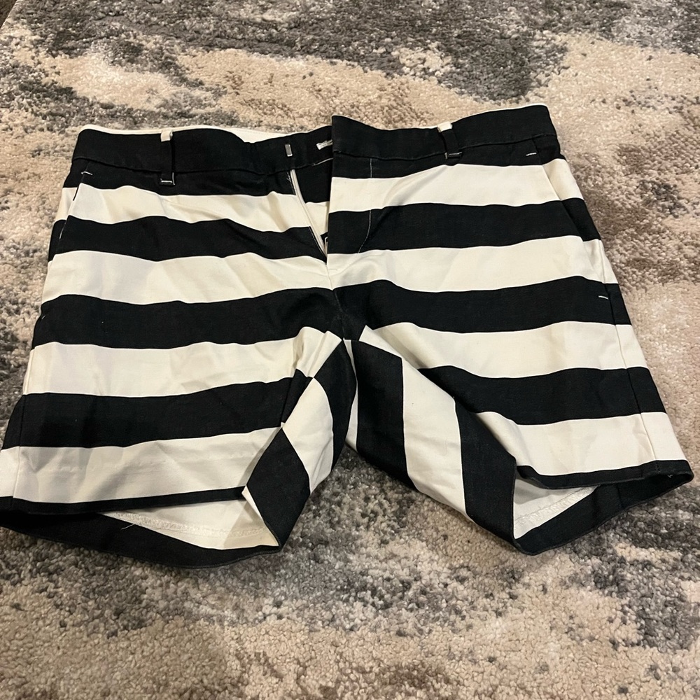 Banana Republic stripped shorts